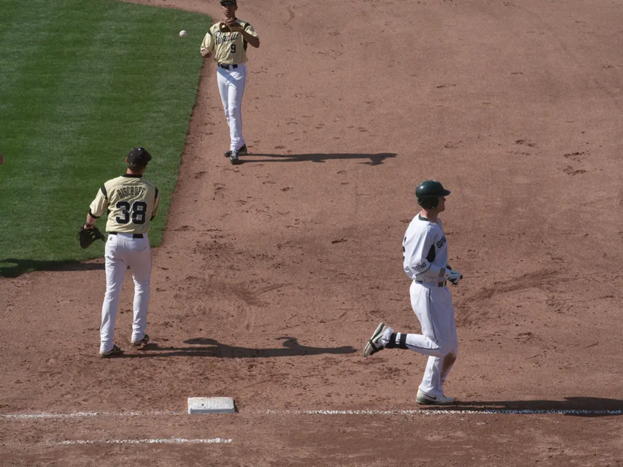 Australian cricketers Travis Head and Mitchell Marsh establish a new record with a phenomenal...