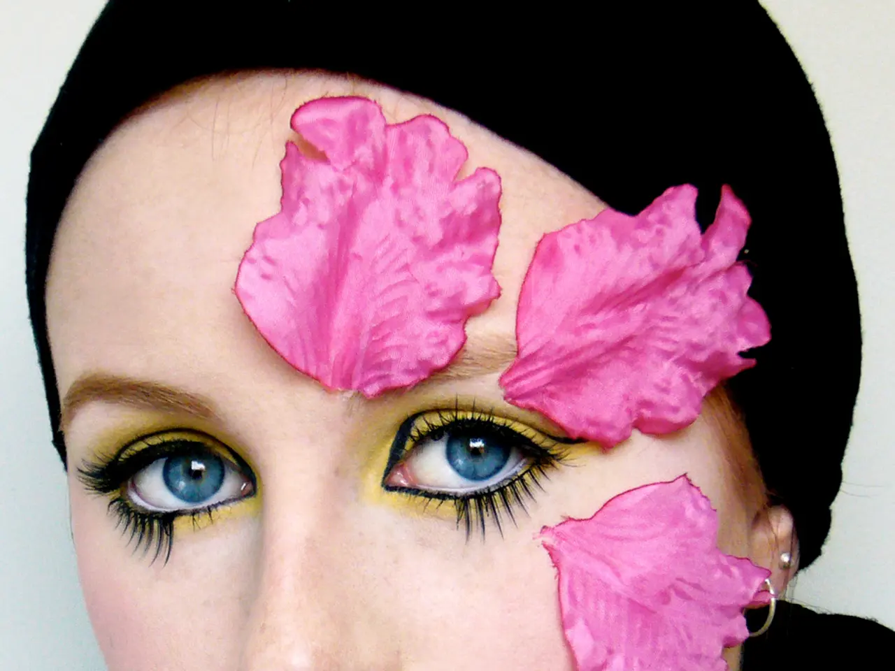 Morning makeup regimen of Martha Stewart captures our attention in just 10 minutes