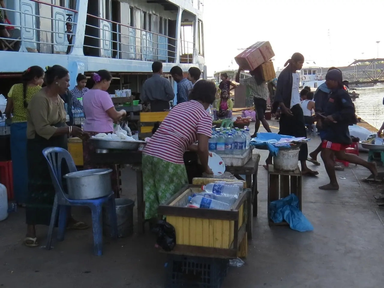 Russian President Vladimir Putin has moved the assets of Air Liquide in the country to M-Logistics.