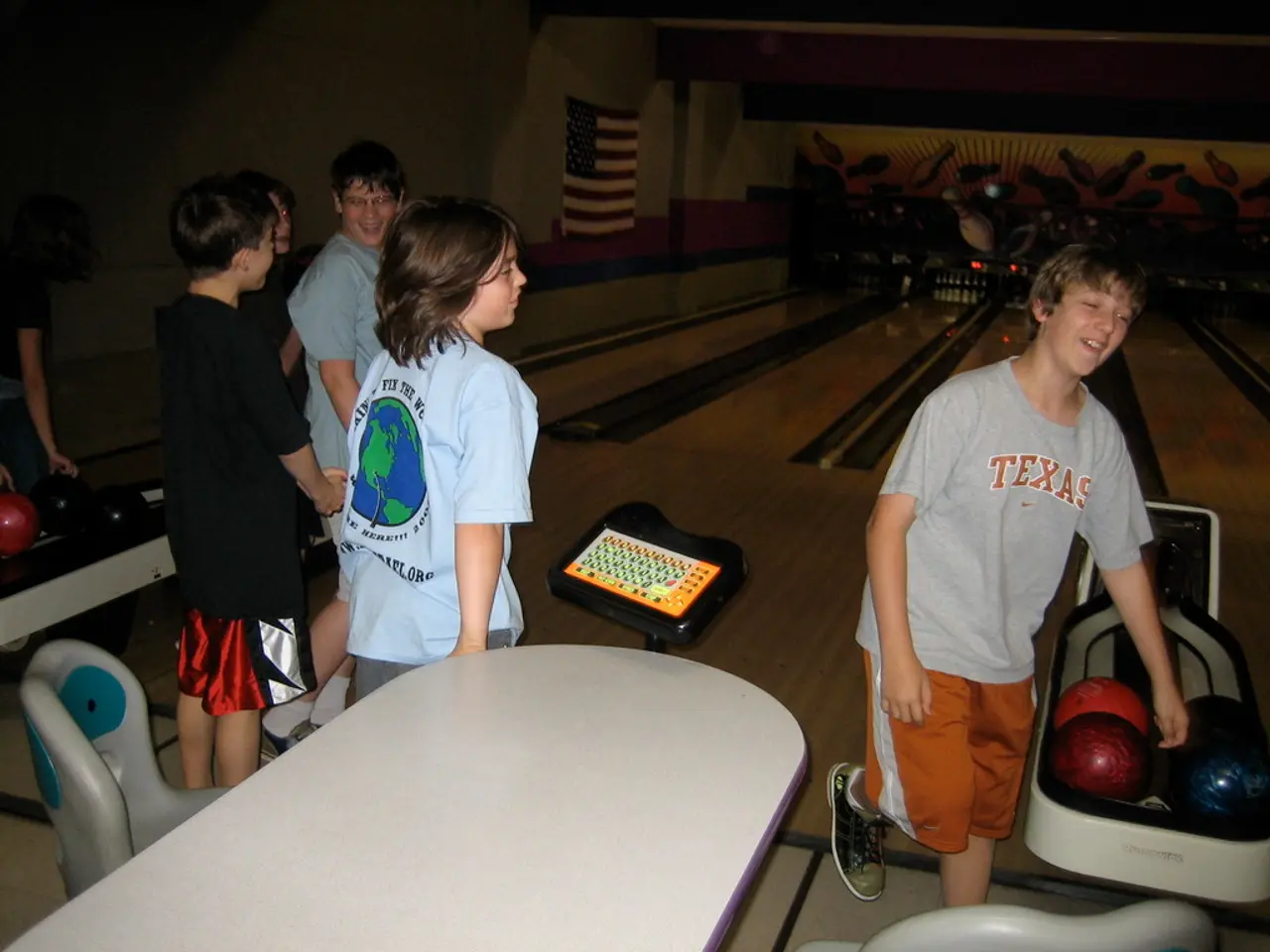 Intense conflict unfolds outside the bowling alley in Wiesbaden