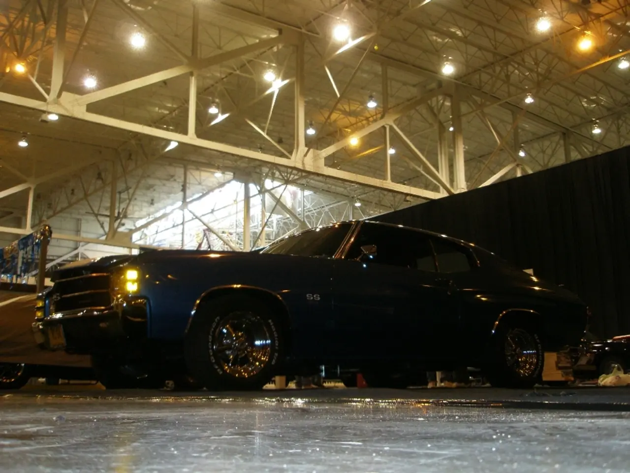 Intruder naps post-heist in garage setting