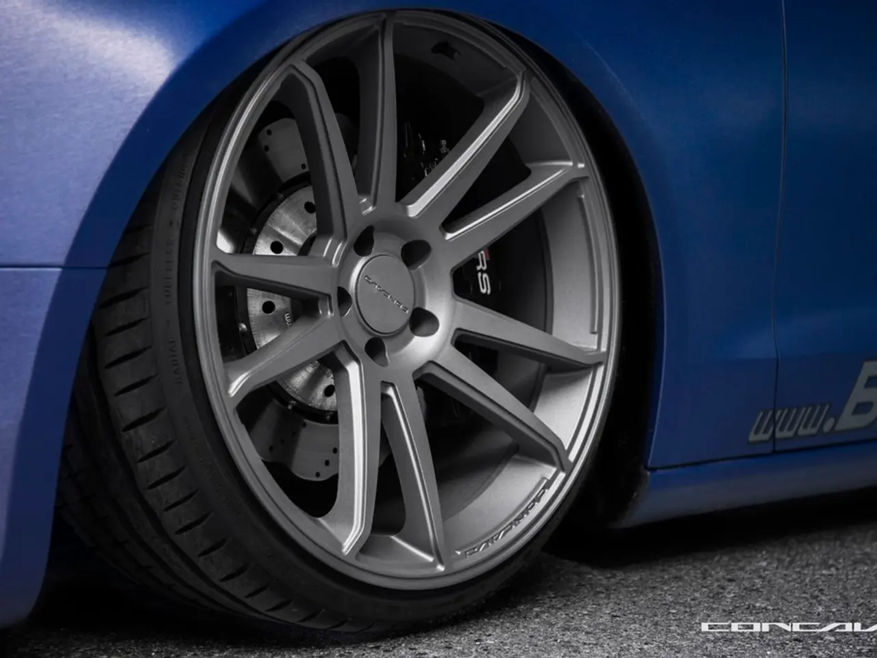 Accident Involving Opel Corsa and Pedelec Driver Leads to Vehicle Pursuit