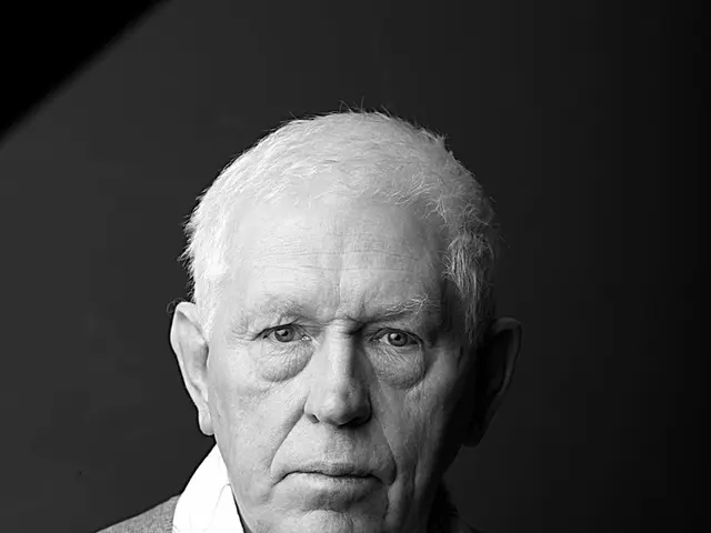 Holiday Fashion Tips: Dressing Sharply for the Season