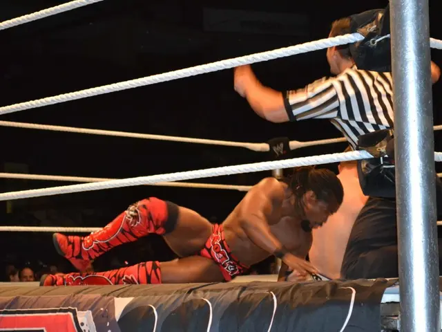 "Goodness Sorely Tested: Borussia Dortmund Aims for a Double Knockout"