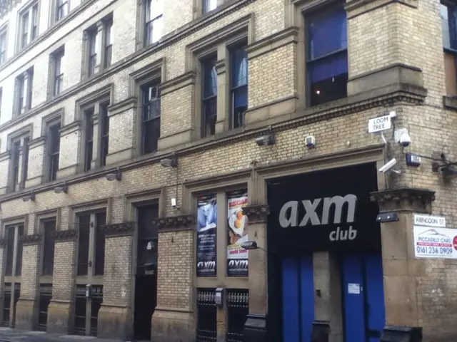 Gains popular backing for Freedom Plaza project in New York City