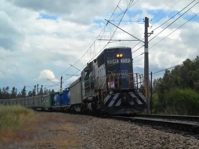 Gwen accuses Pam of untruths and slander within their Sopa dispute