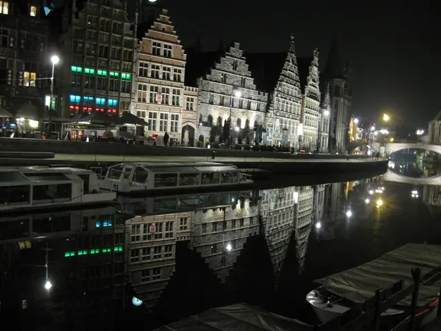 Just a short drive from Paris lies an idyllic island that offers an excellent autumn retreat.