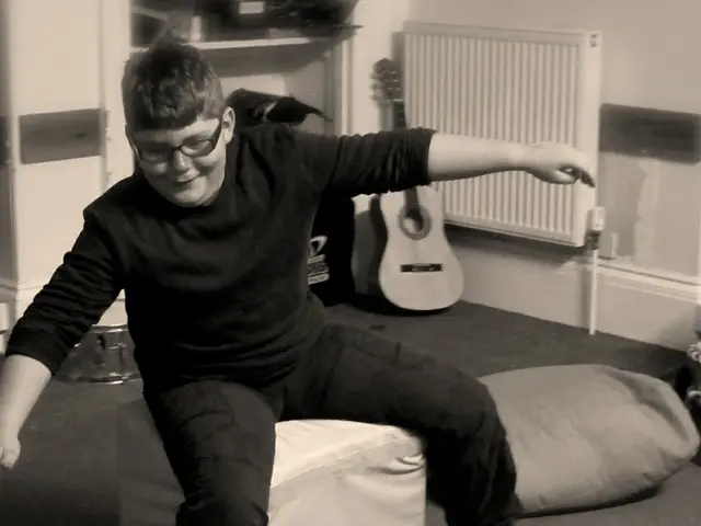 Suspect female detained for alleged attempts to infiltrate Jungkook's residence