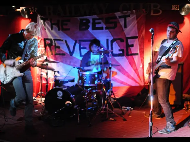 Mourning the departure of their bassist, the Speichersdorfer band "Hämatom" expresses sorrow