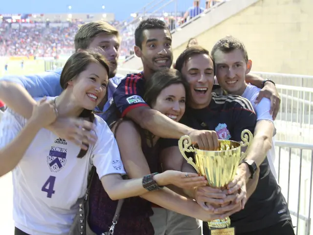 "Wahl's Emotional Moment": The Youthful Exuberance of Hamburg's Derby Triumph as Felt by Wahl