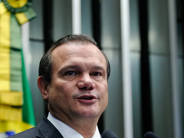 Willem Dafoe demonstrates fearless acting prowess in the reported masterclass performance.