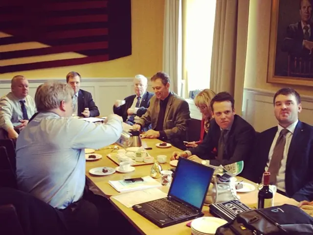 Data subject is to be made aware of the following details: