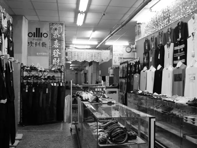 Gang arrested for transporting Dh4.4 million worth of drugs concealed within clothing fasteners by...