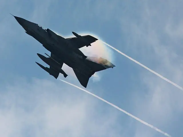 Pilots face blindness due to laser pointer assault in lengthy incident