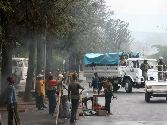 Individual wielding a saw assaults passengers at Dessau train station