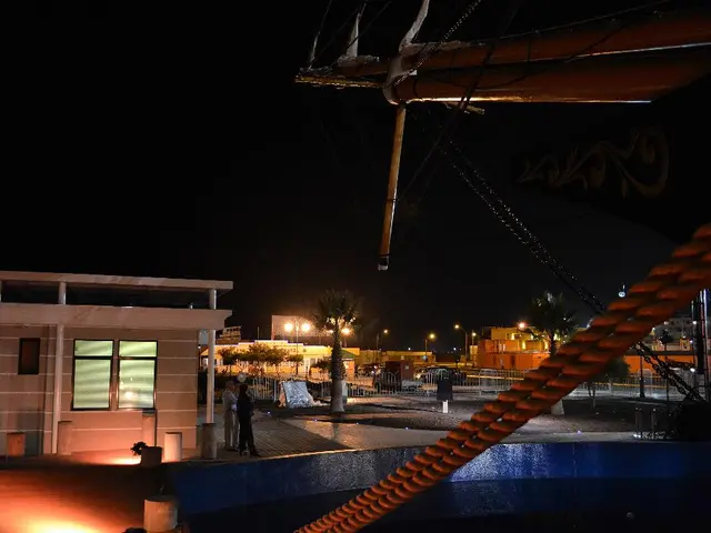 Collapse of crane on Rama II road results in 3 casualties