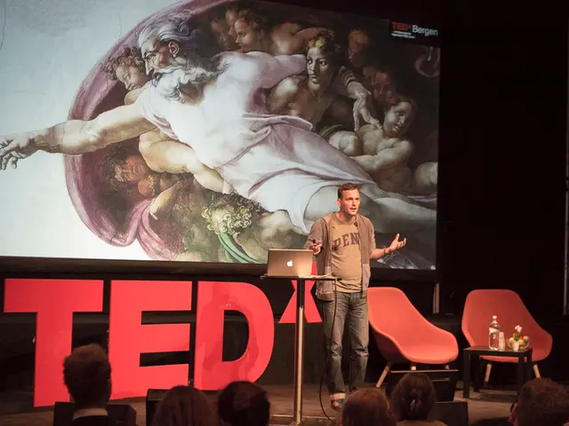 Mouse-powered journey results in scoring points for Silver