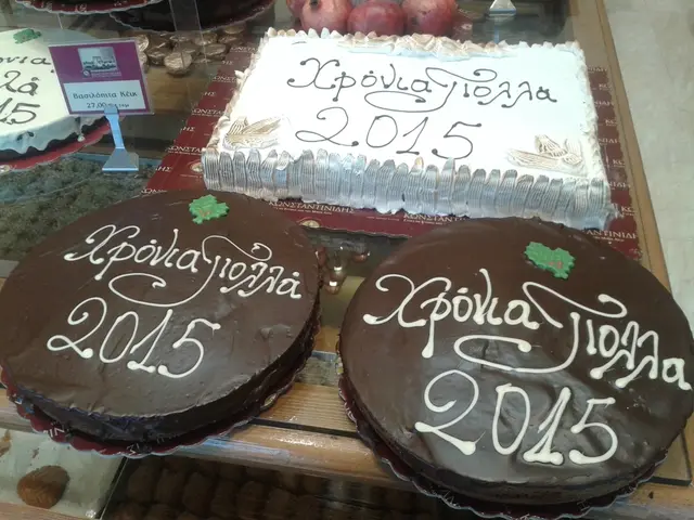 Home-baked Bundt cake delights you can create yourself: 10 enticing recipes to try.