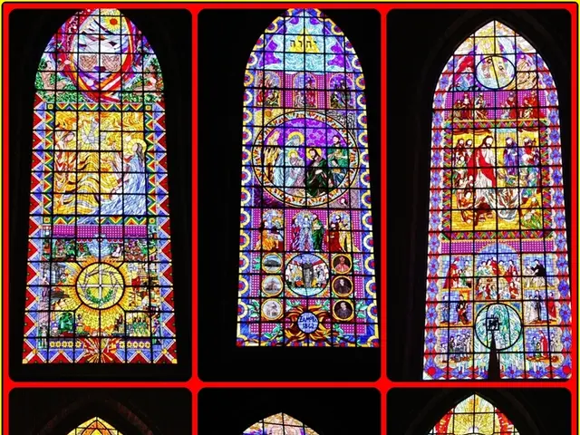 Create Enchanting Stained Glass Pieces Using Glue Instead of Traditional Methods