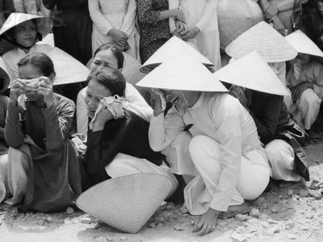 Struggling with Job Loss and Feeling Overwhelmed?: Distinguishing Sadness from Depression?