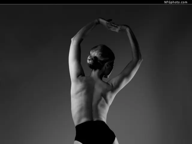 "Best Friend's 23-year camaraderie comes to an end due to her sons' discomfort with 'Mom Shorts'...