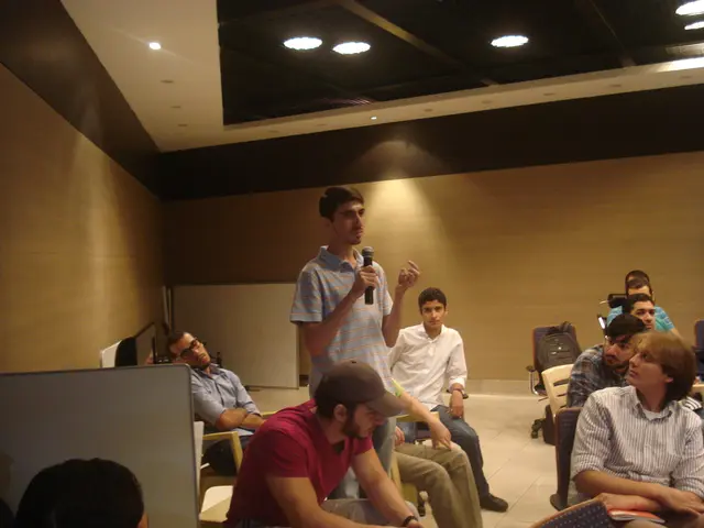 Jusos chairperson, Butt, halts his activities.