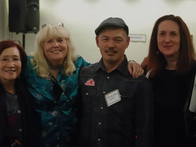 Tony Robbins' Achievements Unlocked: Delving into the Keys to his Victory