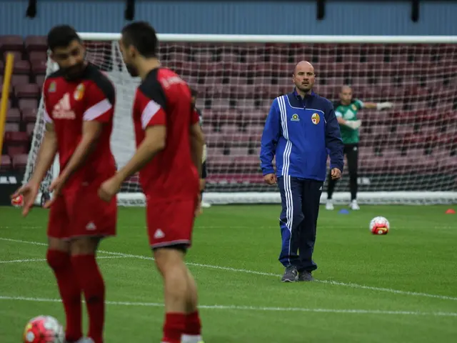 "Tonelli experienced an extraordinary loss of golf balls; Amazingly, he maintained his composure,...