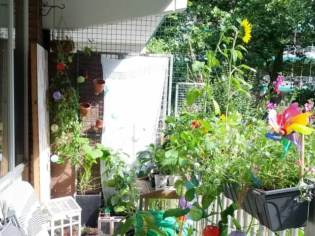 Upstate New York welcomes a serene lakeside residence crafted by DGI Design x Build