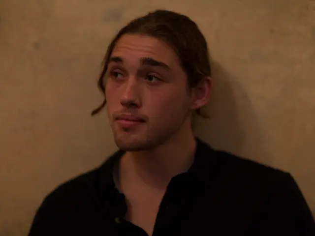 Roadside Exhibitionist Exposure in Gronau