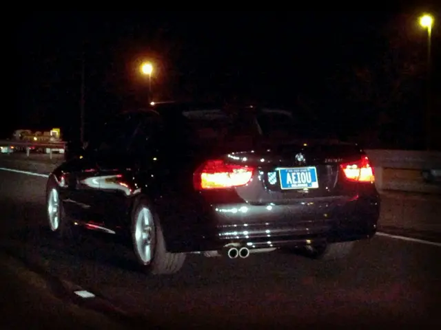 Accident Report: Truck Escape and Subsequent Ditch Crash (Borken Incident)