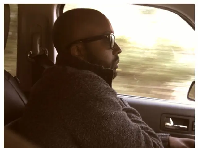 Inquiry: Who was the genius behind the creation of rear-view mirrors?