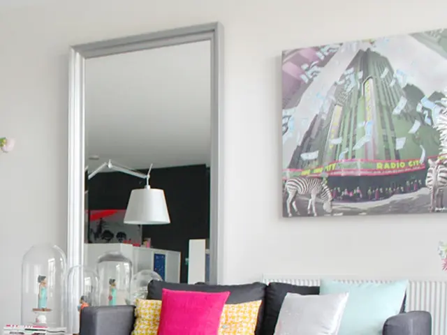 Living in 2026, achieving a fashionable living room involves embracing Gwyneth Paltrow's...