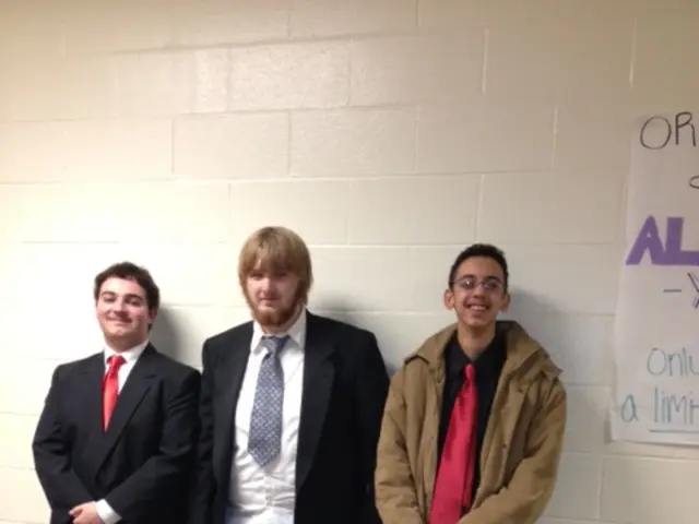 Traveling Overseas and Wearing Distinctly American Clothing? Here Are Indications That You Stand...