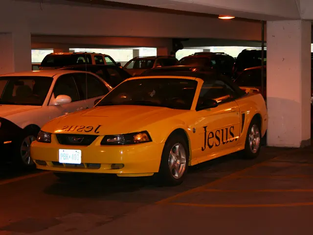 Online public debate ignites about parking regulations in Hüsten, as city officials introduce...