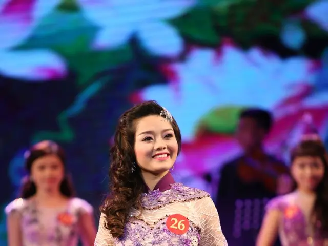 Fashion Designer Vera Wang's Remarkable Revolution of Elegance and Groundbreaking Innovation in the...