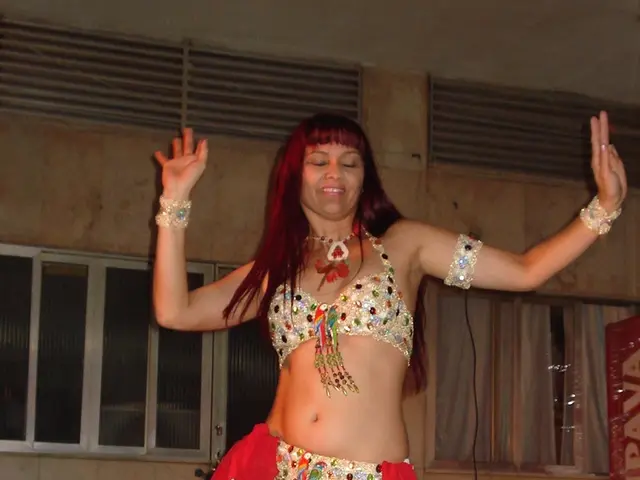 'Julianne Nicholson Secures Emmy Award for Outstanding Guest Actress in a Comedy Series'