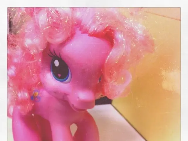 Unwind, Thornbush, and let your locks flow free