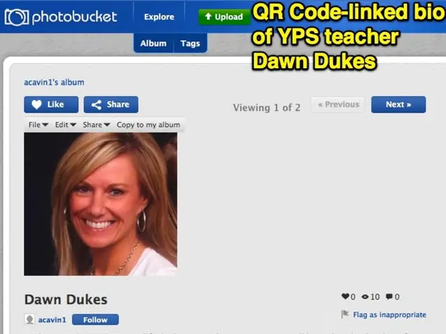 Sister Grows Fed Up with Teen Half-Sister's Online Snooping, Halts it with a Single Remark