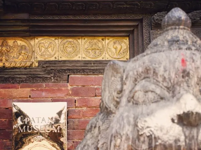 Banksy's artwork at the Royal Courts of Justice faces removal