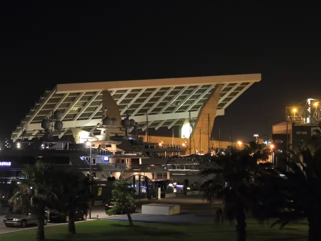 Robbers Swipe Several Hundred Euros from Vehicle at Enzklösterle, Pforzheim - Police Seek Witnesses...