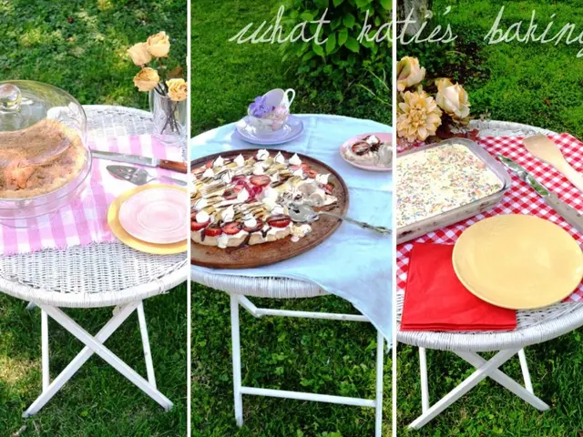 Interestless Mixture: Similar to mustard, cricket, and oats, heavy-textured soil